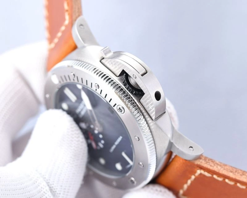 PANERAI Watches ModernLook 194137