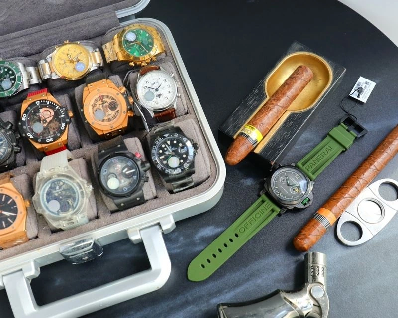 PANERAI Watches AllSeason 194111