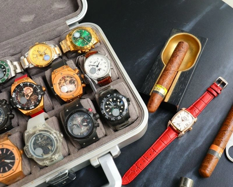 Compact PARMIGIANI Watches 194280
