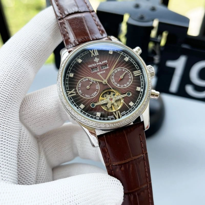 Vibrant PATEK PHILIPPE Watches 198361