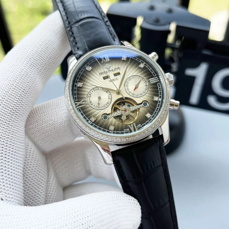 Vibrant PATEK PHILIPPE Watches 198361