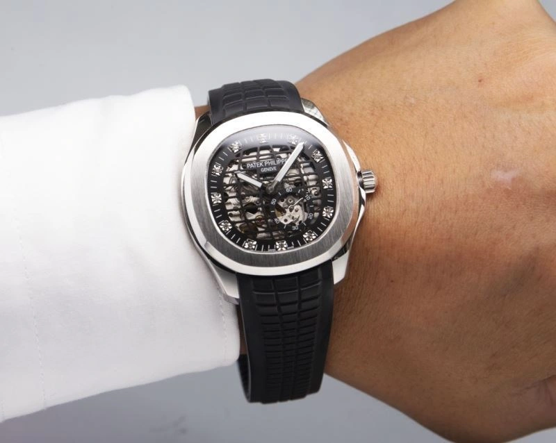 UrbanChic PATEK PHILIPPE Watches 198258