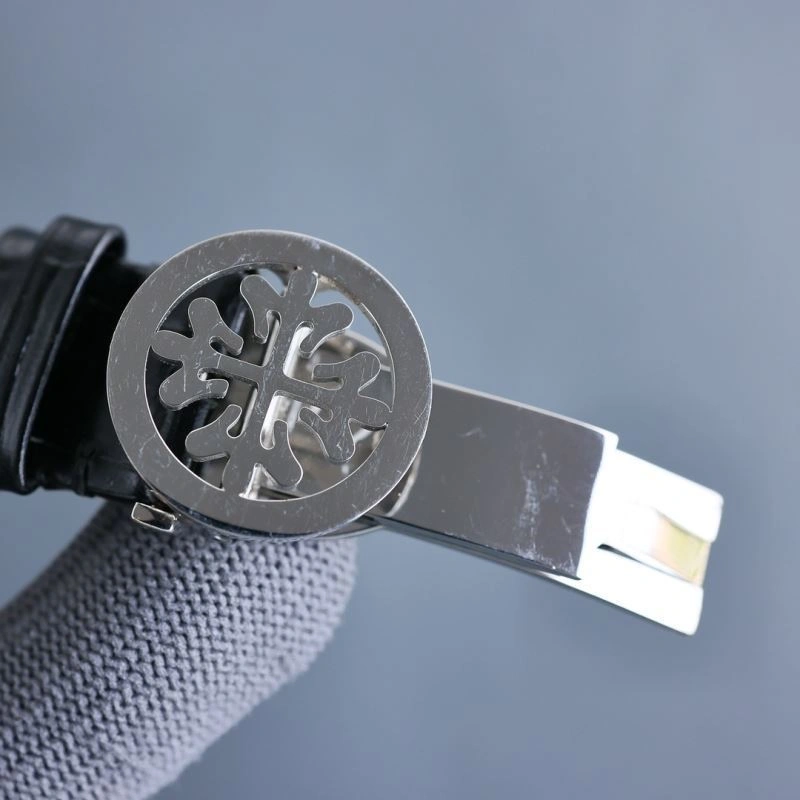 Sleek PATEK PHILIPPE Watches 198236