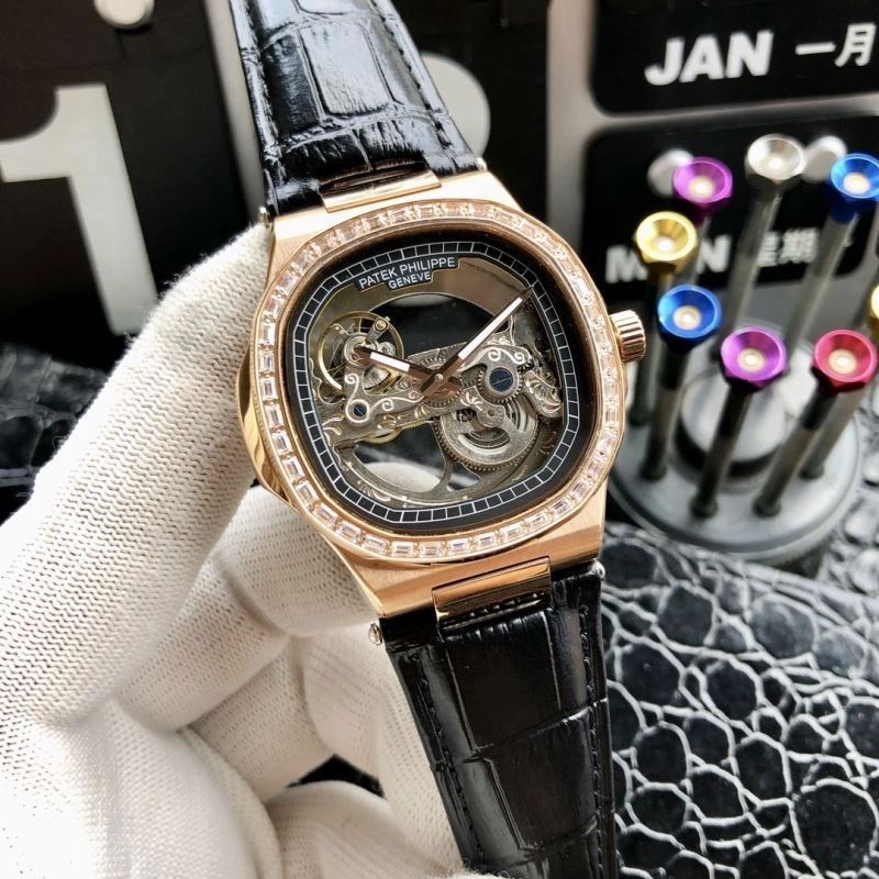 UrbanChic PATEK PHILIPPE Watches 198152