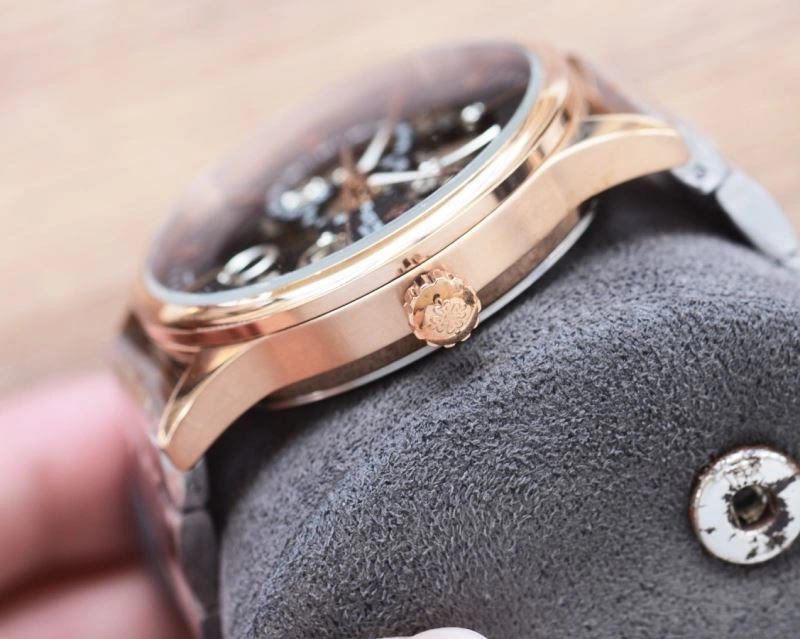 Compact PATEK PHILIPPE Watches 198118