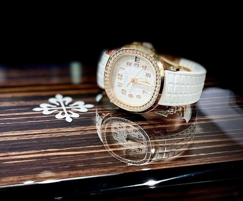 PATEK PHILIPPE Watches Sustainable 198098