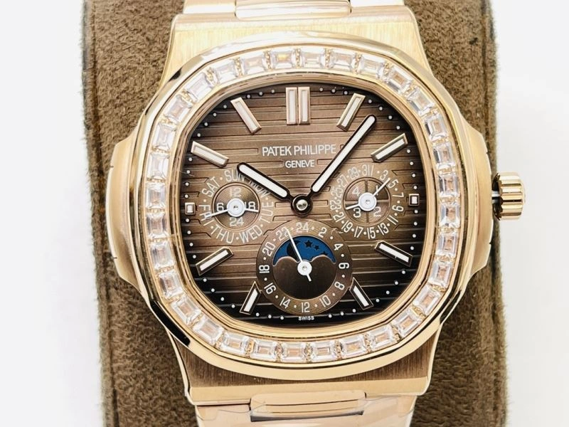 Snug PATEK PHILIPPE Watches 198103