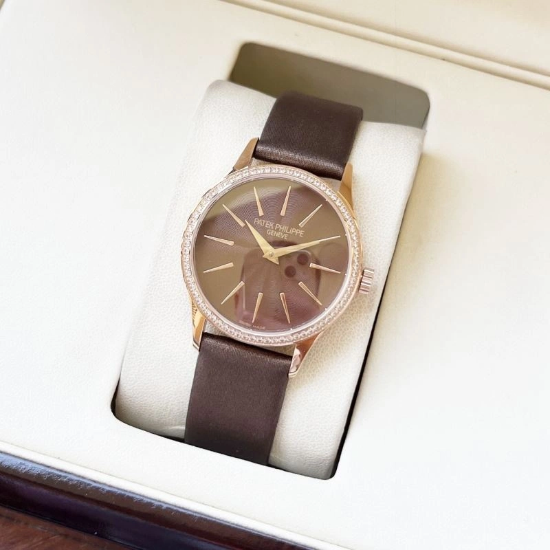 Minimalist PATEK PHILIPPE Watches 198045