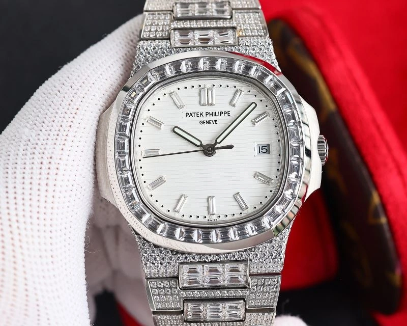 WellDesigned PATEK PHILIPPE Watches 197975