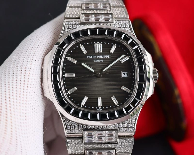 Sleek PATEK PHILIPPE Watches 197972