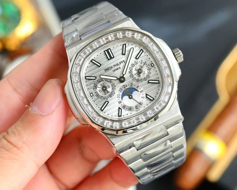 WaterResistant PATEK PHILIPPE Watches 197979