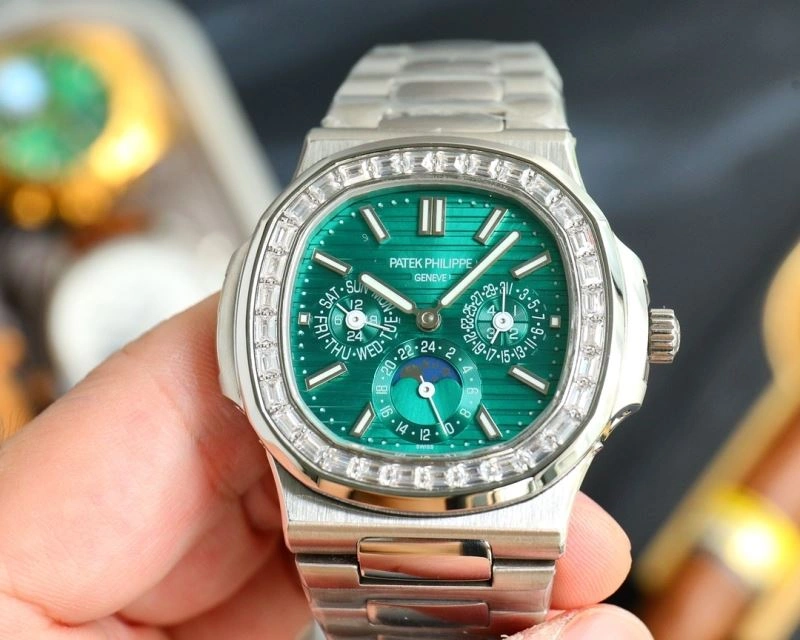 WaterResistant PATEK PHILIPPE Watches 197979