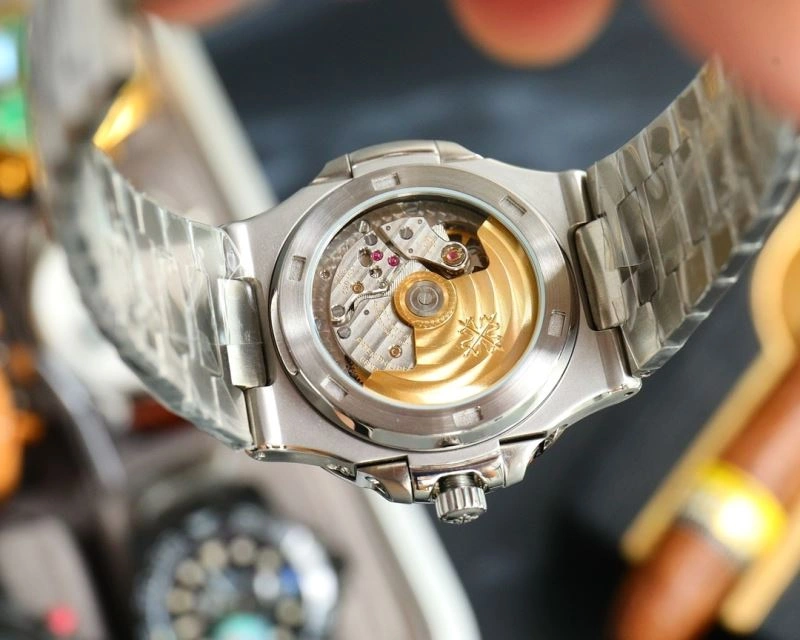 WaterResistant PATEK PHILIPPE Watches 197979