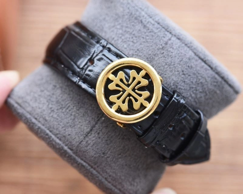 Neat PATEK PHILIPPE Watches 197923