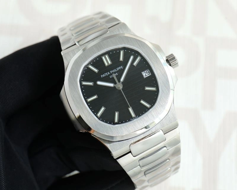 Functional PATEK PHILIPPE Watches 197905