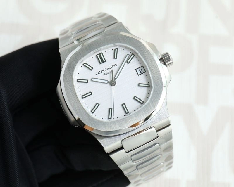Functional PATEK PHILIPPE Watches 197905