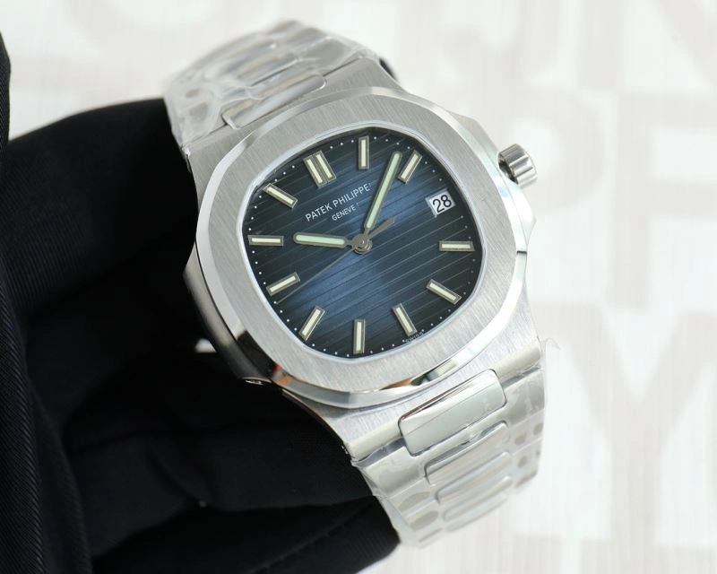 Functional PATEK PHILIPPE Watches 197905