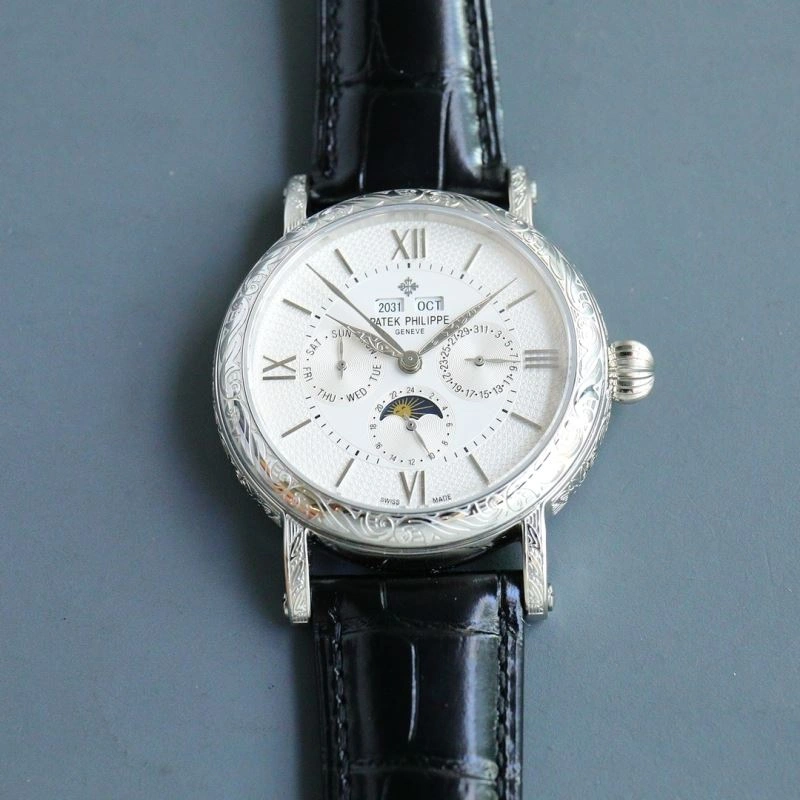 Vibrant PATEK PHILIPPE Watches 197814