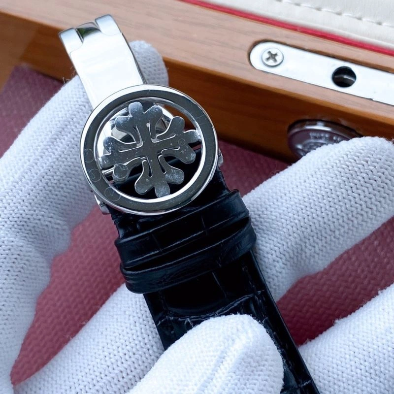 Stylish PATEK PHILIPPE Watches 197780