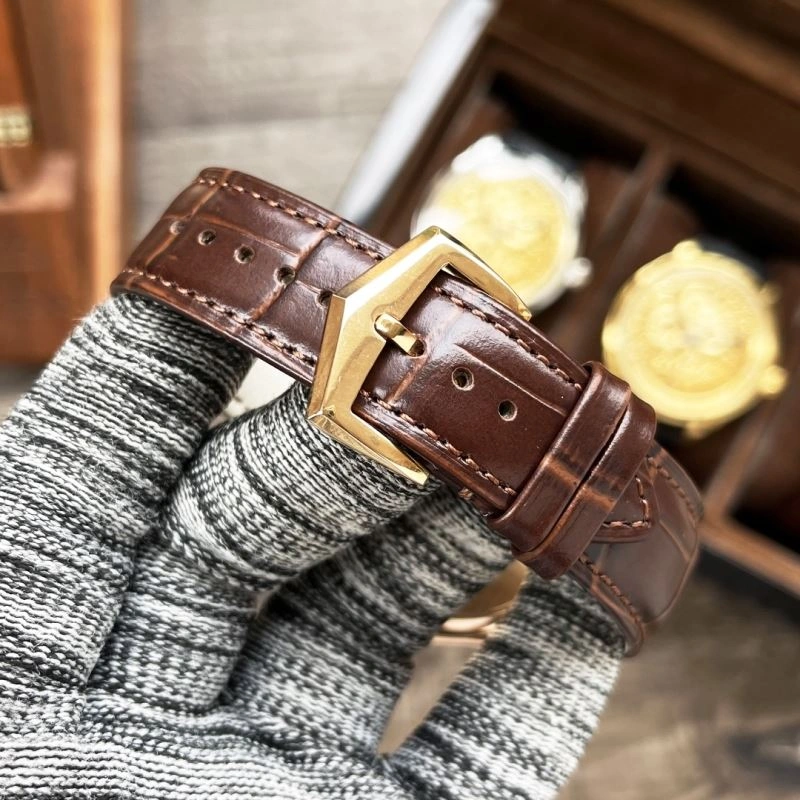 Colorful PATEK PHILIPPE Watches 197779