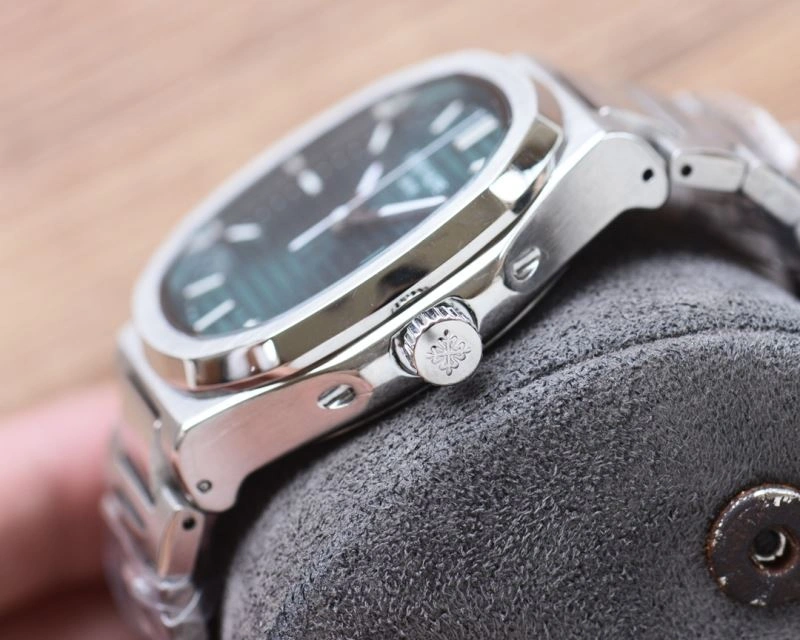 WeatherProof PATEK PHILIPPE Watches 197774