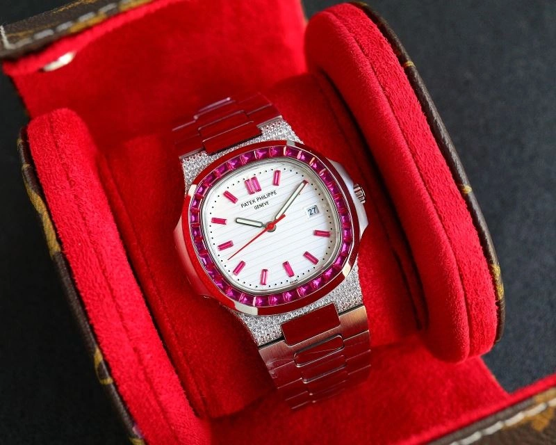 Fashionable PATEK PHILIPPE Watches 197736