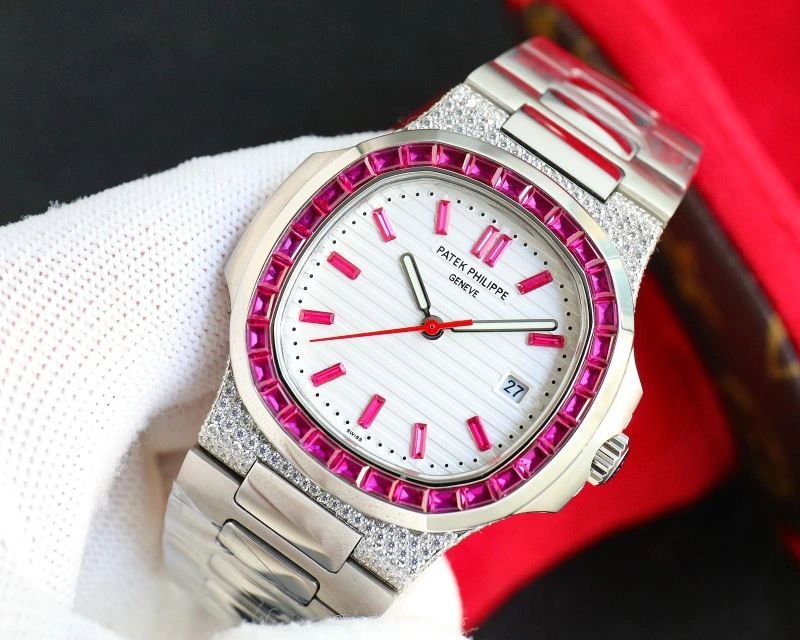 Fashionable PATEK PHILIPPE Watches 197736