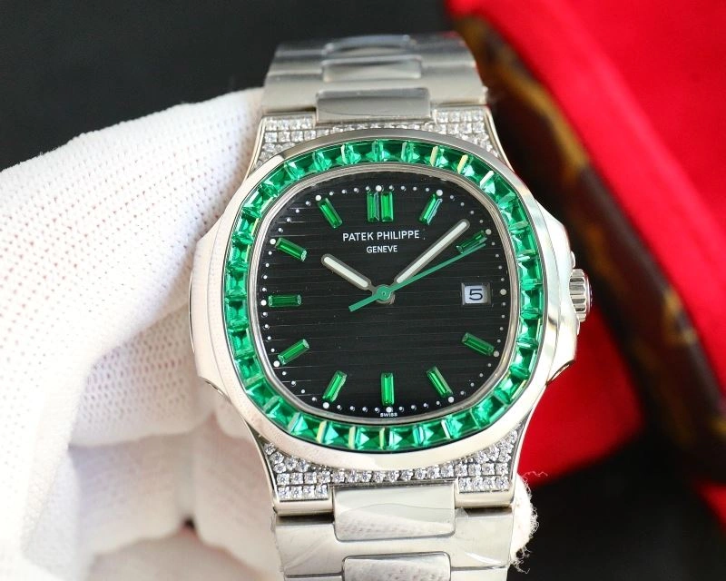 Neat PATEK PHILIPPE Watches 197711