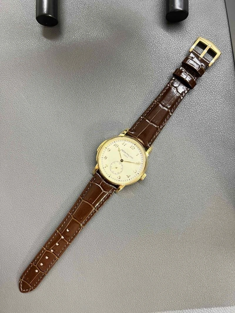 Compact PATEK PHILIPPE Watches 197702