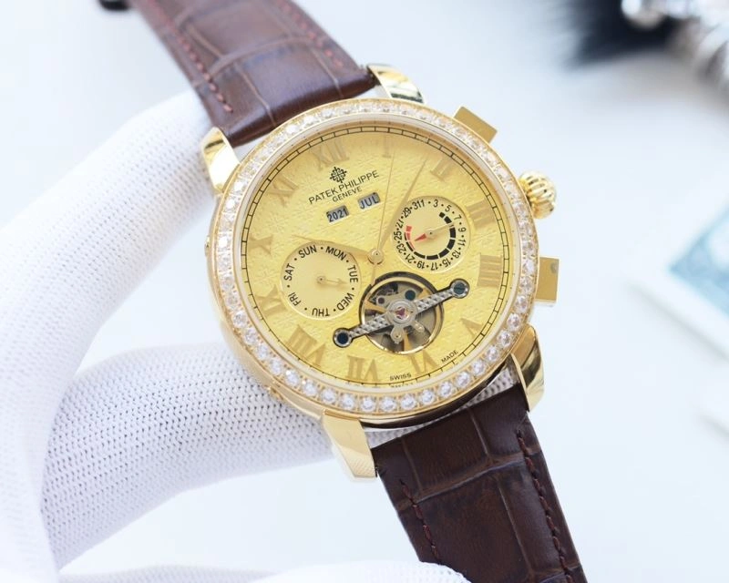 UrbanChic PATEK PHILIPPE Watches 197636
