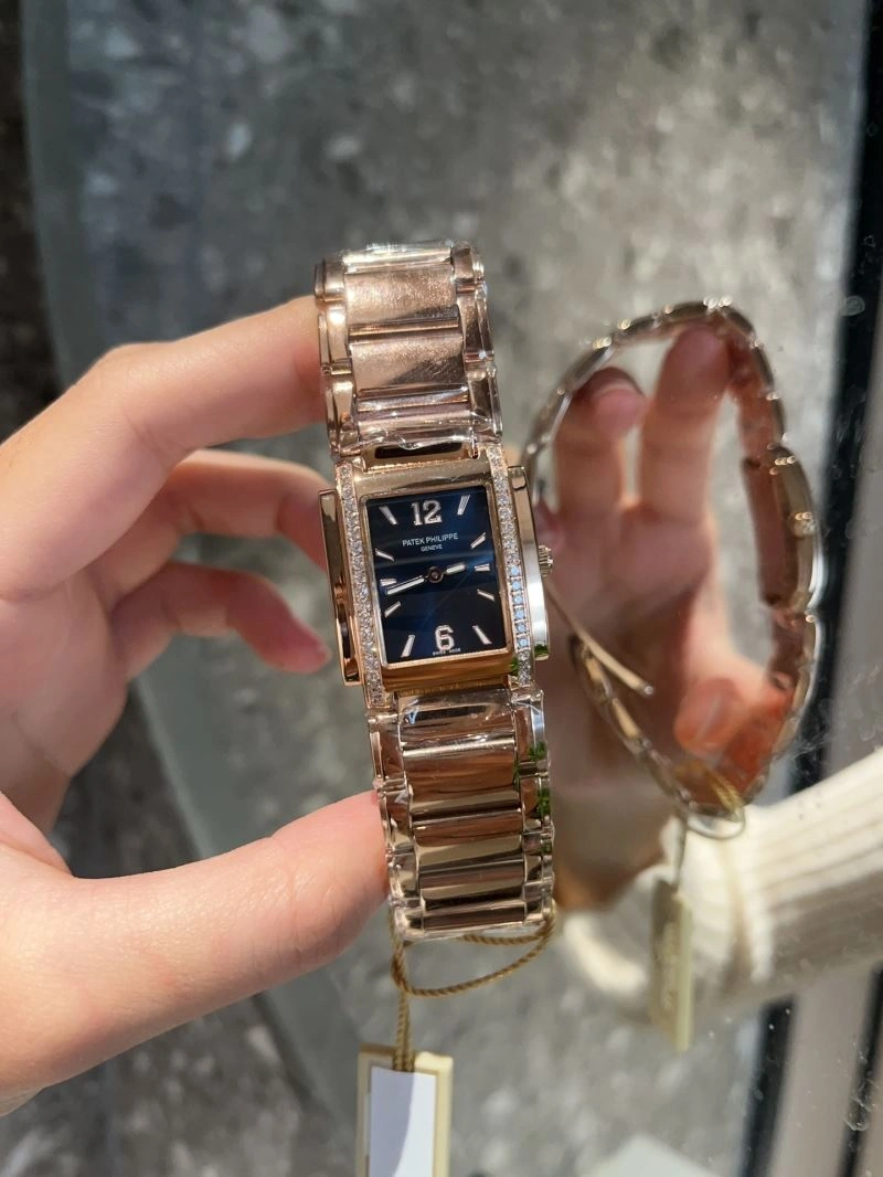 PATEK PHILIPPE Watches Durable 197610