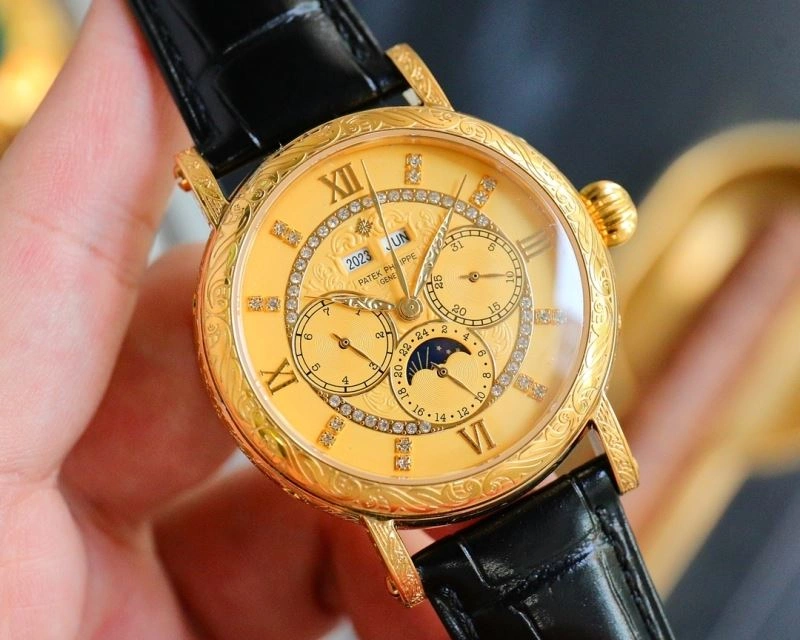 ZipUp PATEK PHILIPPE Watches 197508