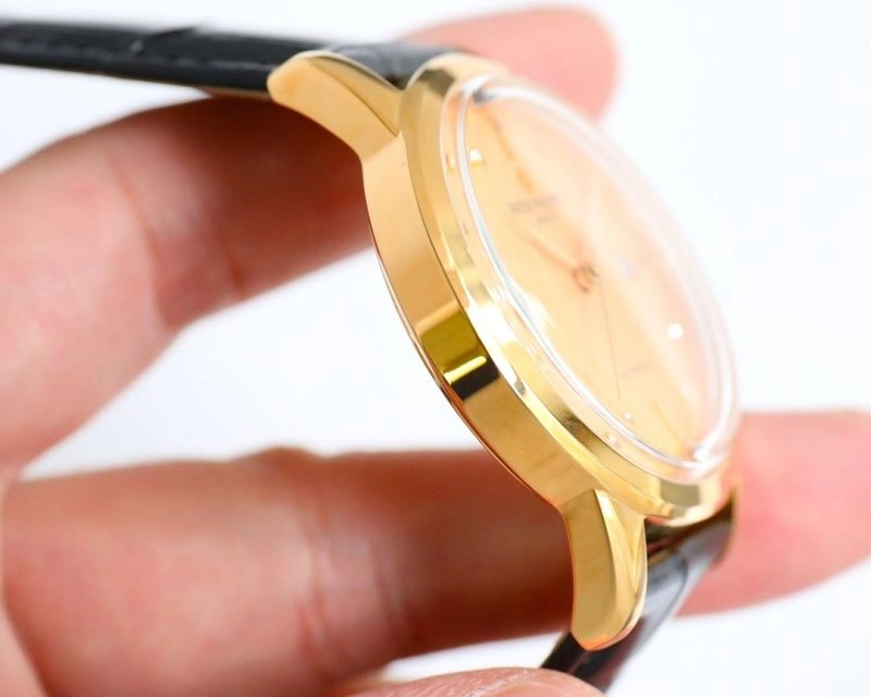 Refined PATEK PHILIPPE Watches 197437