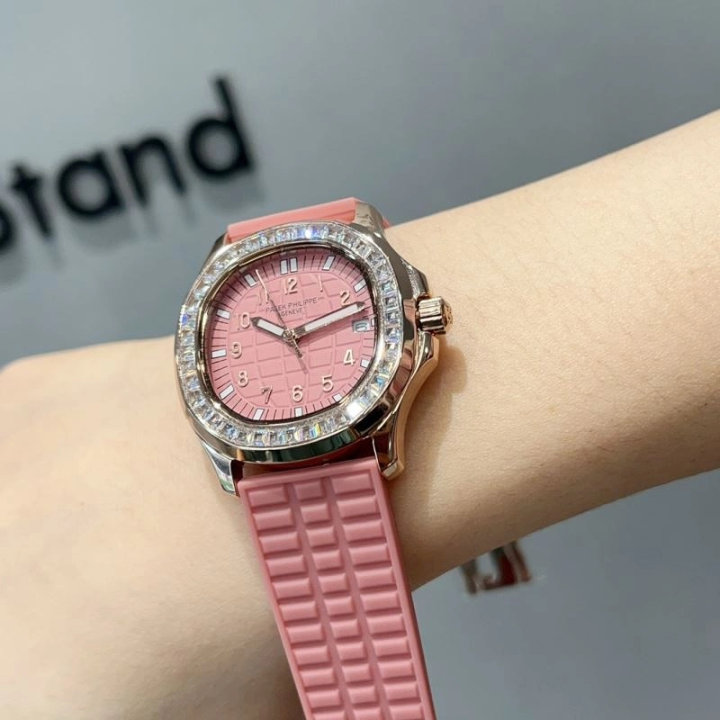 Modern PATEK PHILIPPE Watches 197401