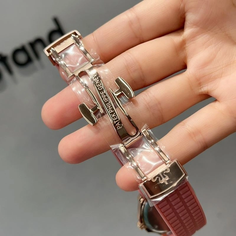 Modern PATEK PHILIPPE Watches 197401