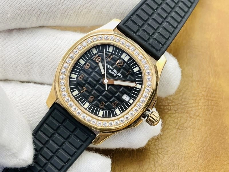 StreetReady PATEK PHILIPPE Watches 197379