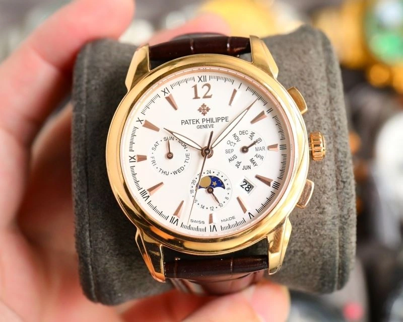 Colorful PATEK PHILIPPE Watches 197359