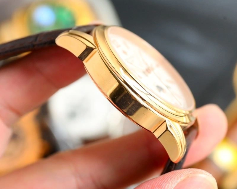 Colorful PATEK PHILIPPE Watches 197359