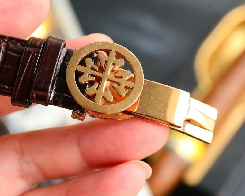 Colorful PATEK PHILIPPE Watches 197359