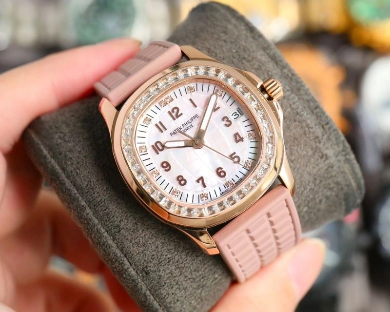 PATEK PHILIPPE Watches Neat 197351