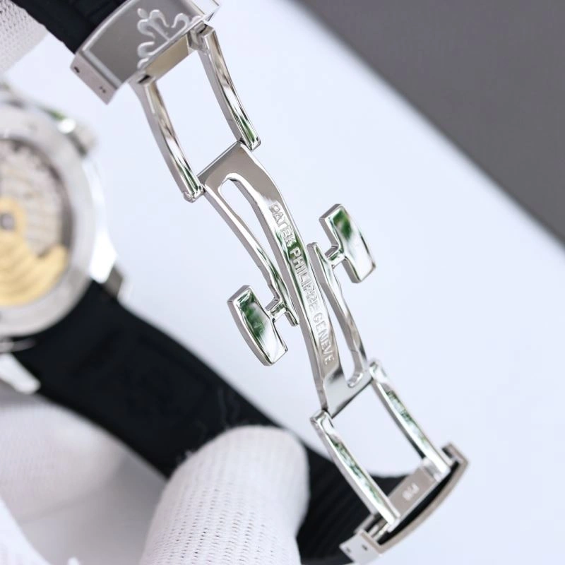 Functional PATEK PHILIPPE Watches 197319