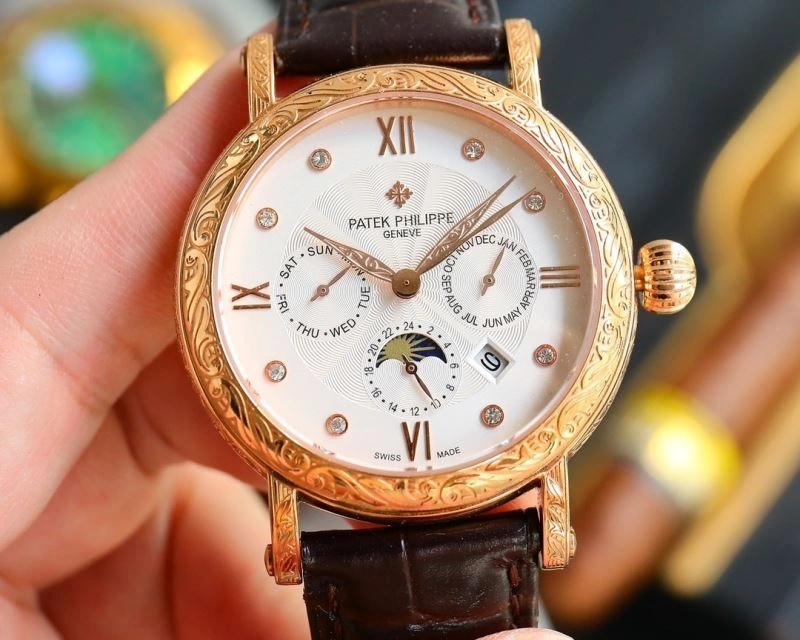 Seasonal PATEK PHILIPPE Watches 197297
