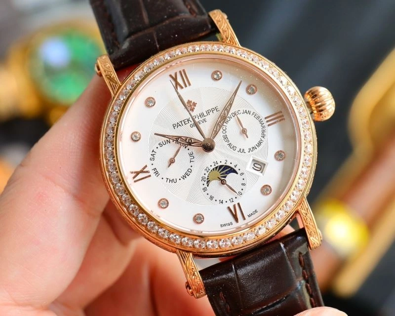 Seasonal PATEK PHILIPPE Watches 197297