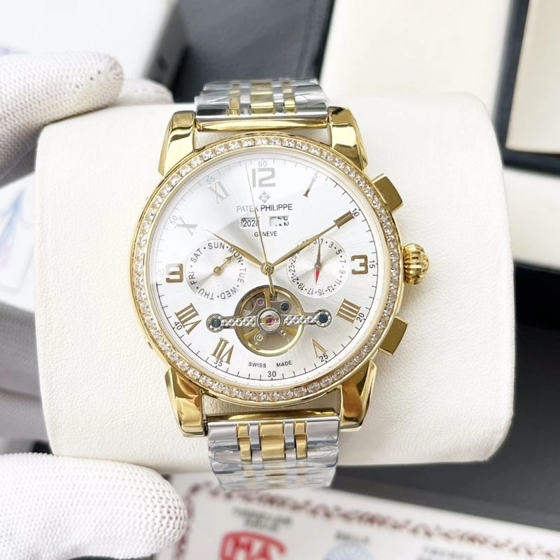 Snug PATEK PHILIPPE Watches 197267