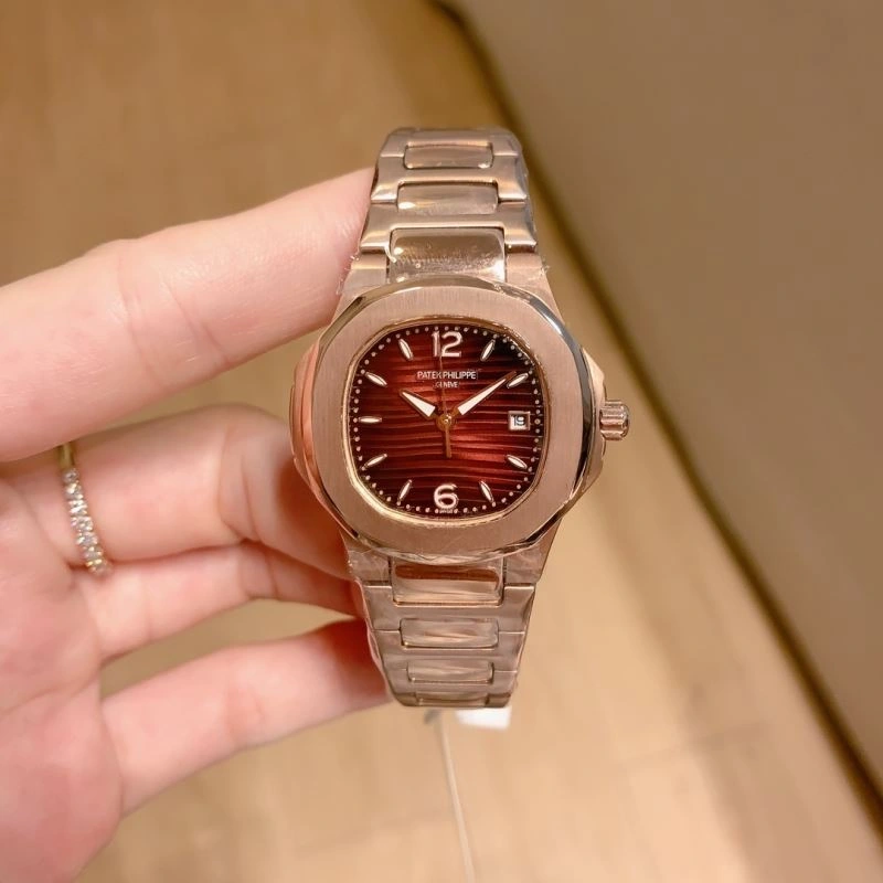 Seasonal PATEK PHILIPPE Watches 197165