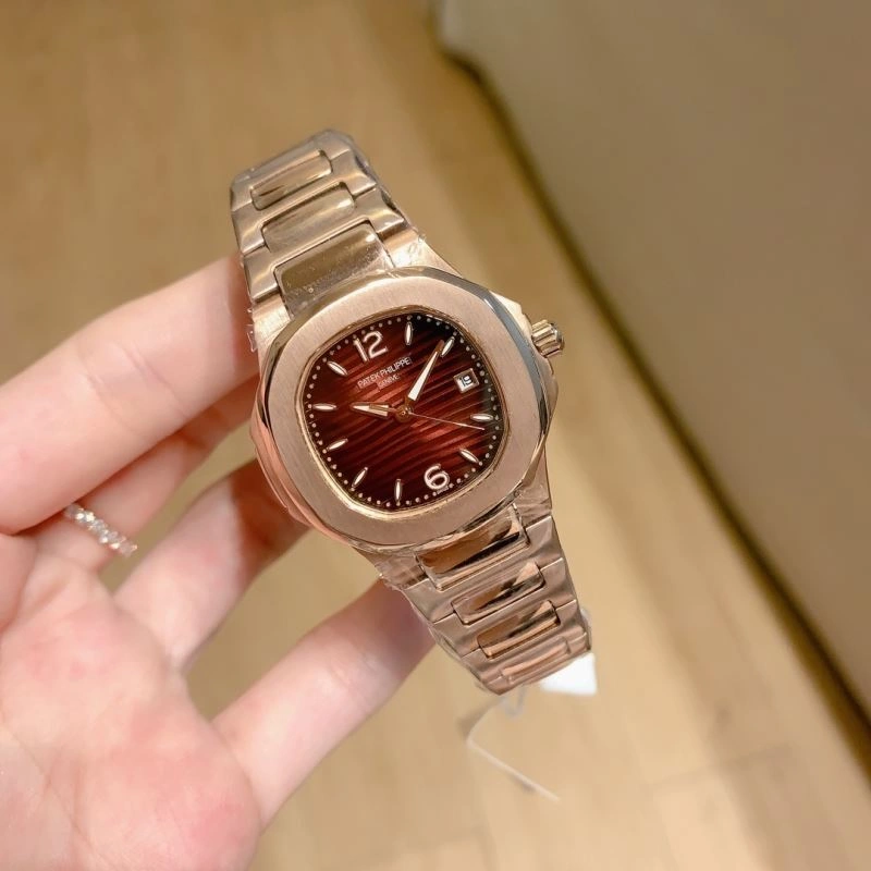 Seasonal PATEK PHILIPPE Watches 197165