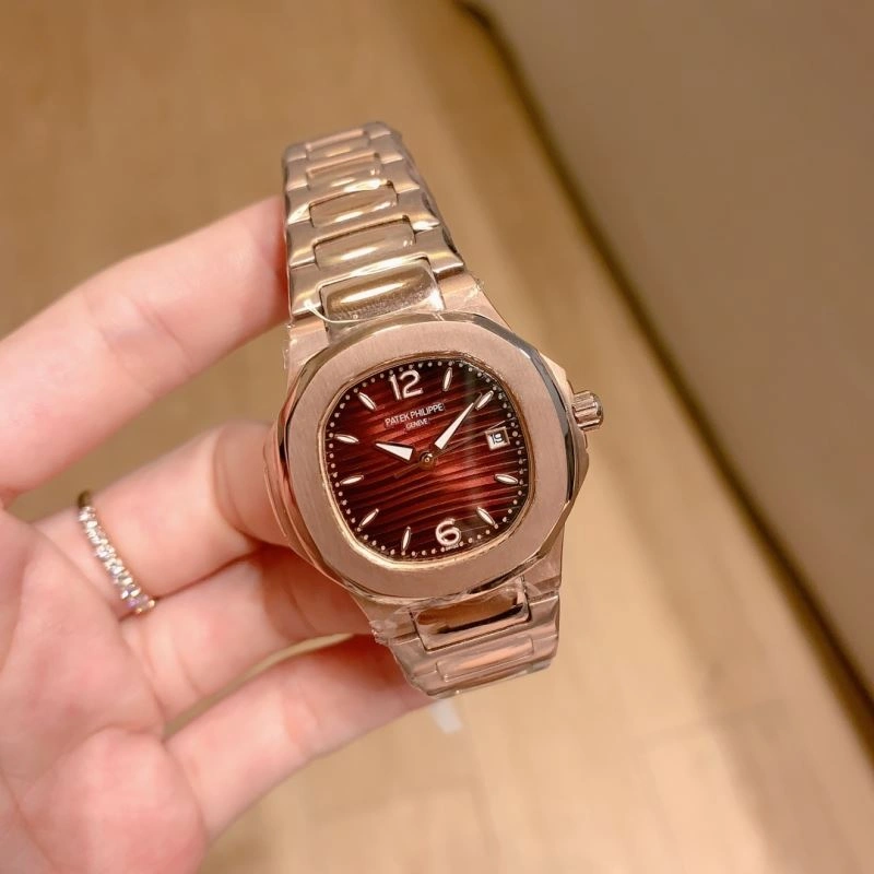 Seasonal PATEK PHILIPPE Watches 197165