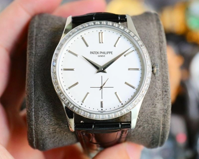 Vibrant PATEK PHILIPPE Watches 197016