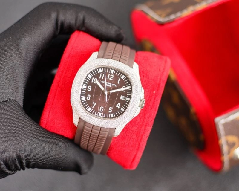 Versatile PATEK PHILIPPE Watches 196846