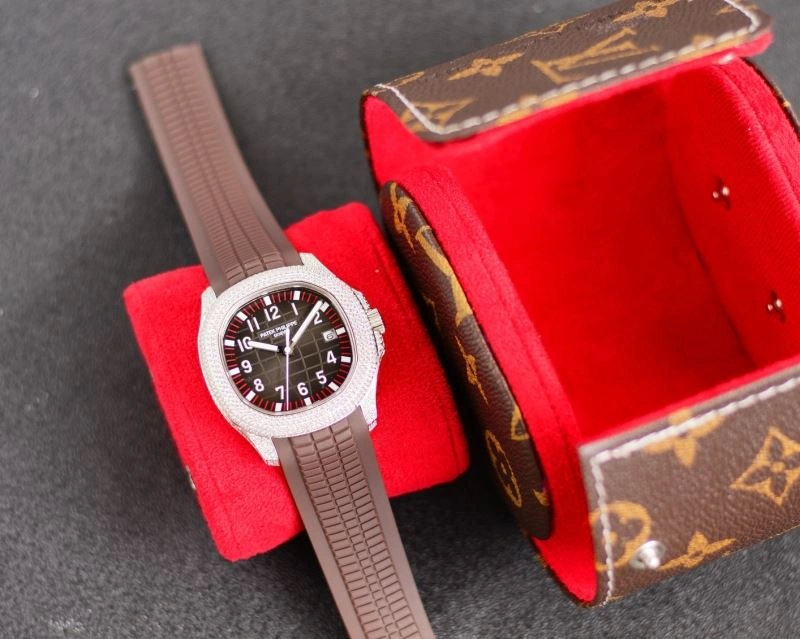 Versatile PATEK PHILIPPE Watches 196846